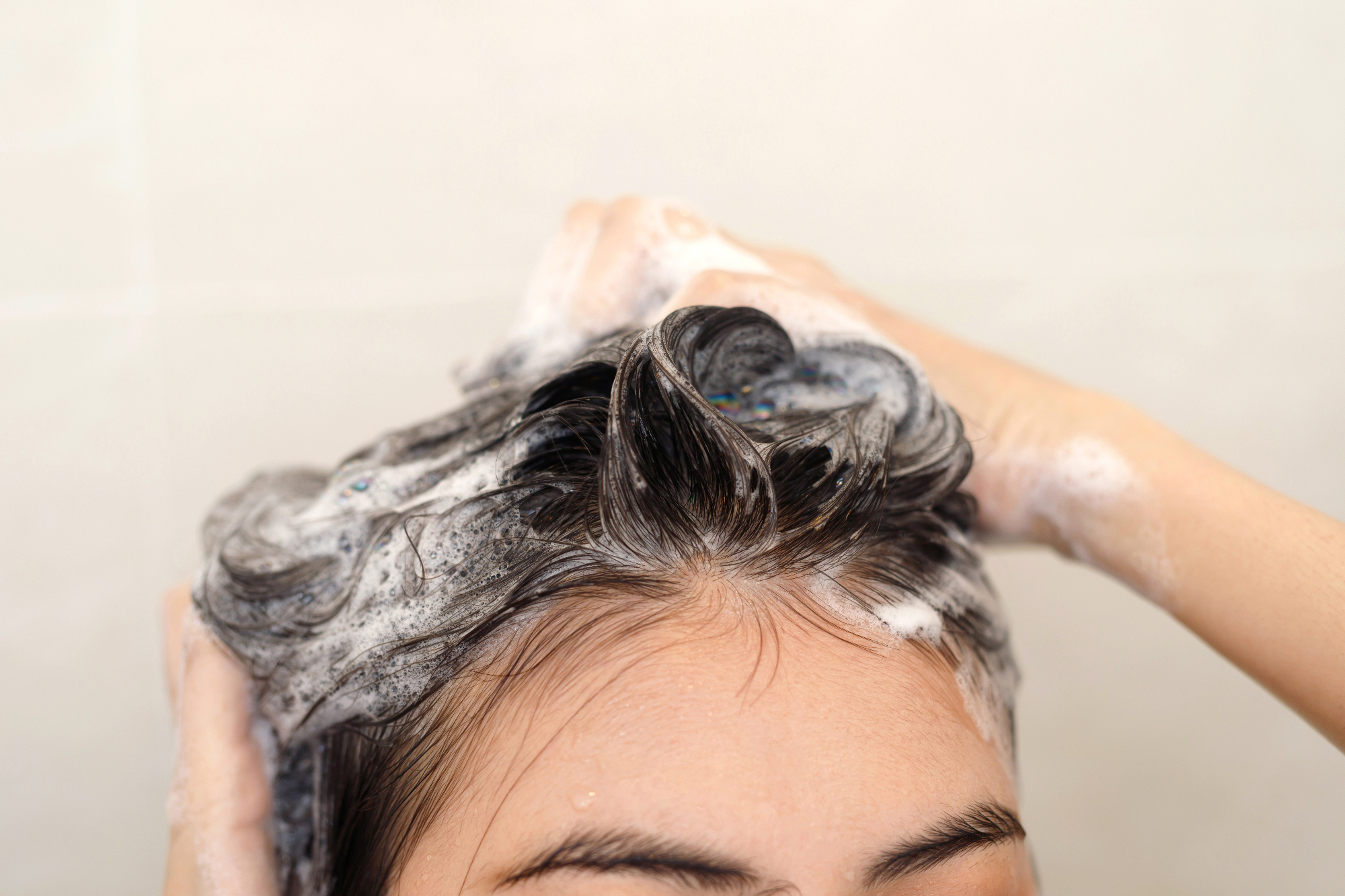 Želja po dolgih laseh in šampon za rast las